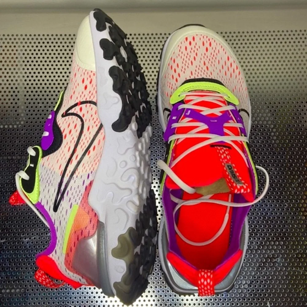 Nike DimSix React Vision | sneakers | Like New | size 7Y fits women 8.5 - Picture 9 of 11